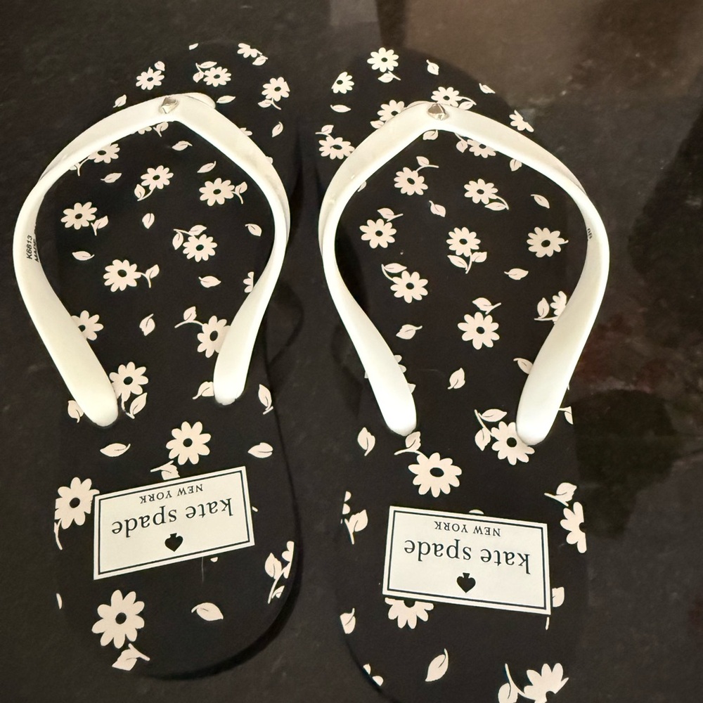 Kate Spade Black and Cream Floral Design